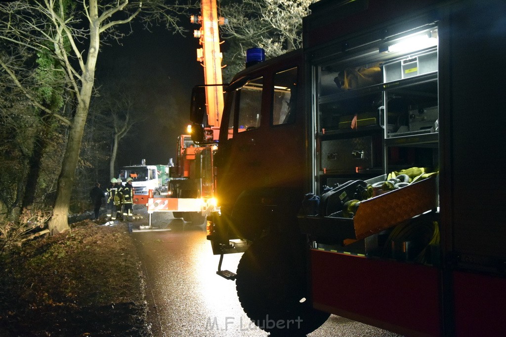 Container LKW umgestuerzt Koeln Brueck Bruecker- Dellbruecker Mauspfad P546.JPG - Miklos Laubert